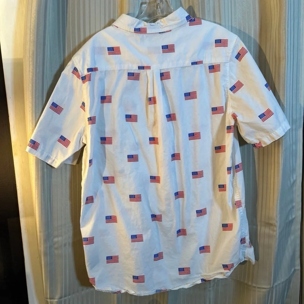 White Short-Sleeve Button-Up Shirt with Flag Print - Picture 3 of 5